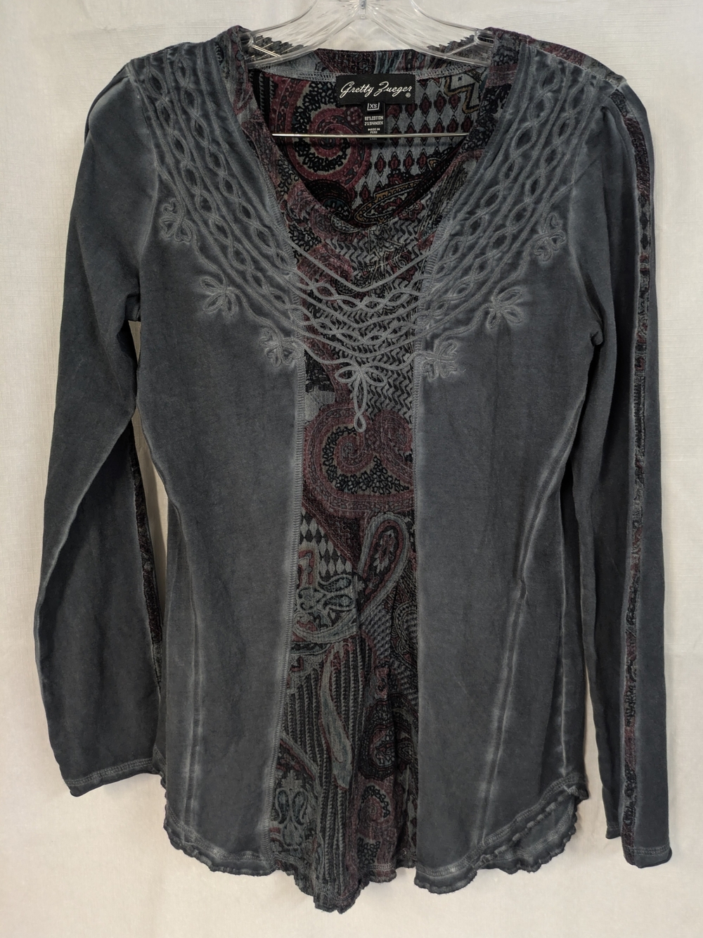 Gretty Zueger Gray Paisley Print Top